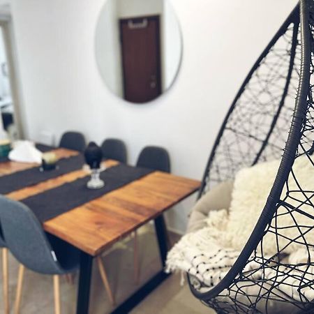 Minimal 3Br Apartment In 아테네 외부 사진
