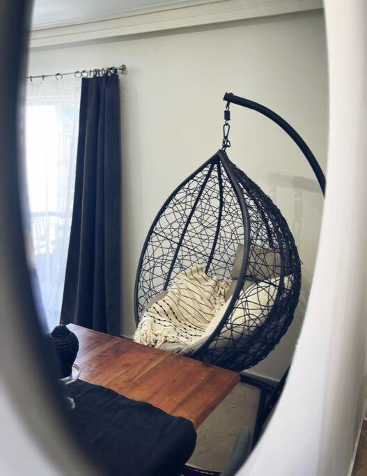 Minimal 3Br Apartment In 아테네 외부 사진