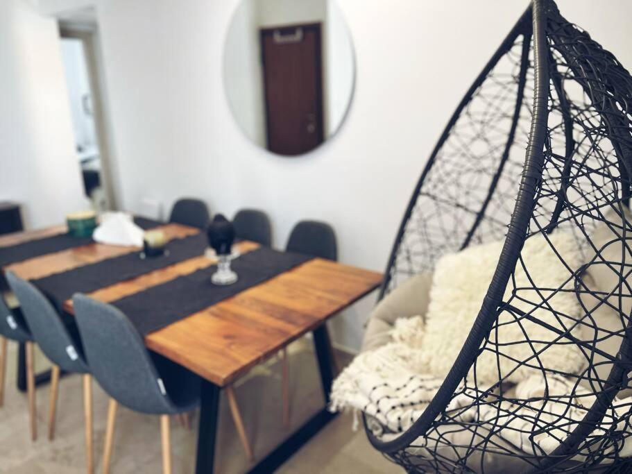 Minimal 3Br Apartment In 아테네 외부 사진