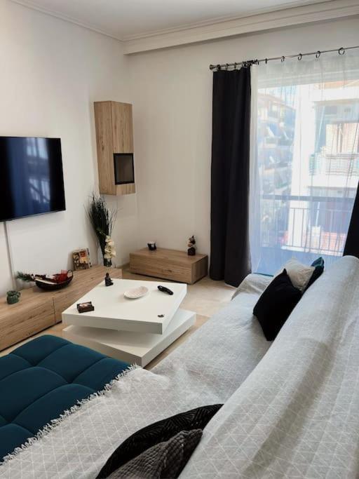 Minimal 3Br Apartment In 아테네 외부 사진